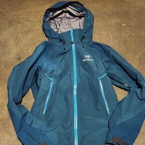 Like new Arcteryx Beta AR Jacket